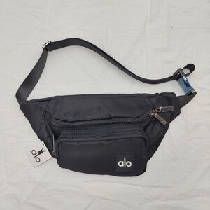 ALO Yoga Explorer Convertible Pack | 3L Nylon Waist Bag